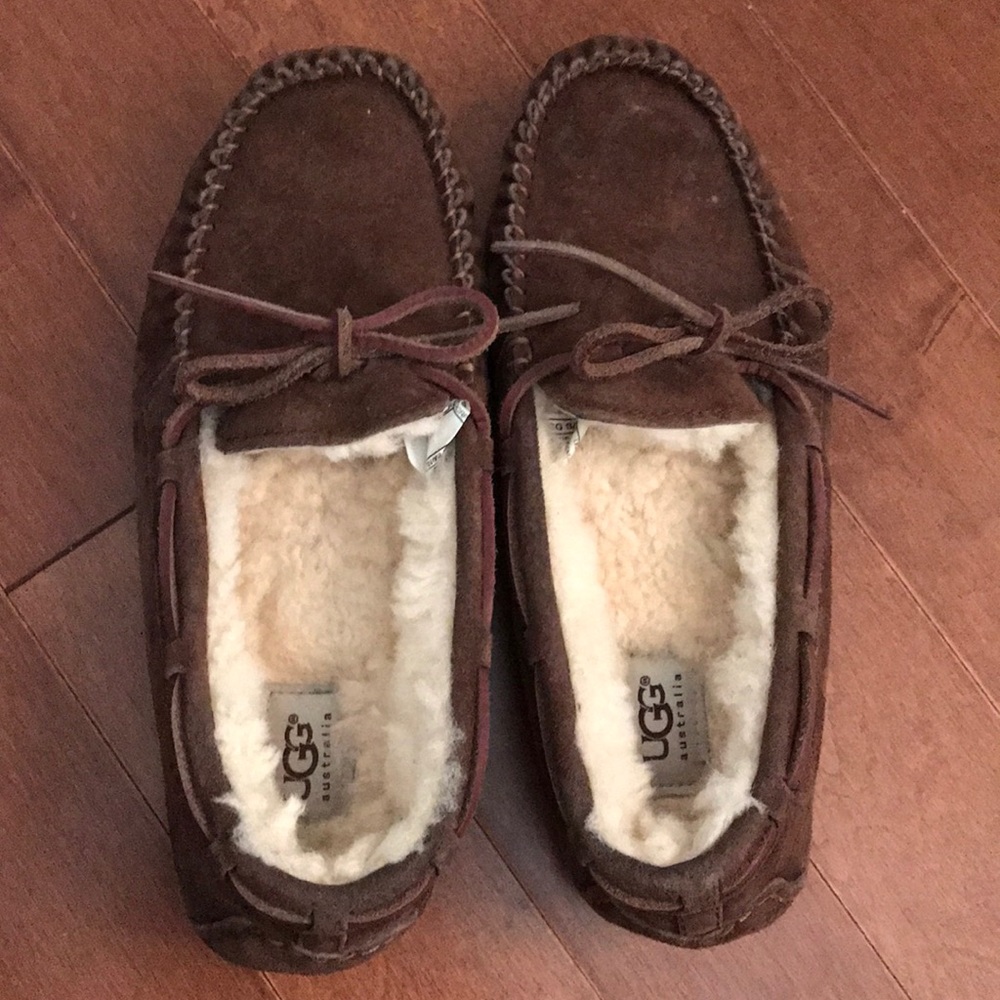 Women’s ugg slippers